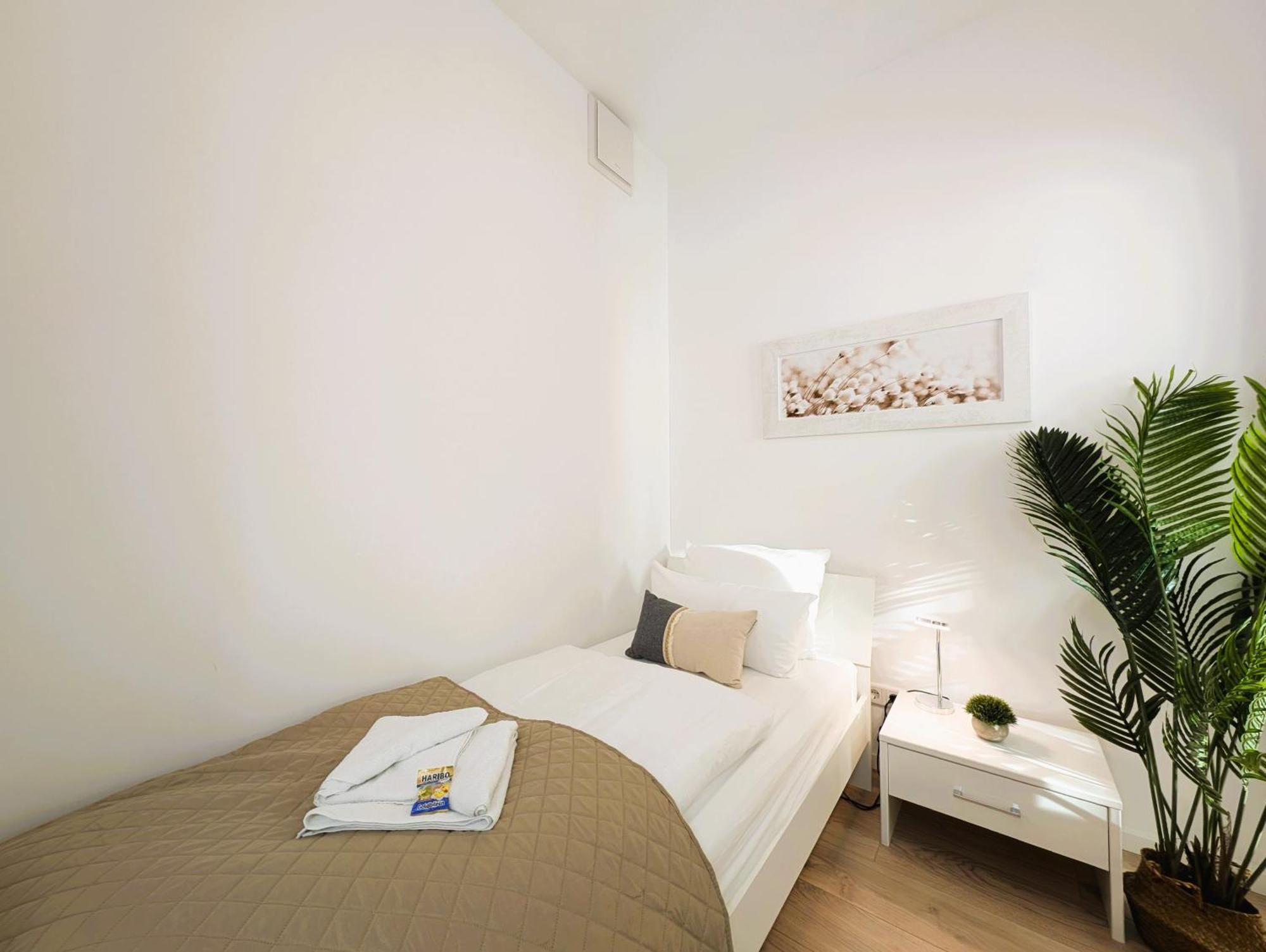 Bohnapartments - Nordkap-Suiten - Gratis Parkplatz - Moderner Neubau - Erdgeschoss - Fussbodenheizung Erfurt Dış mekan fotoğraf